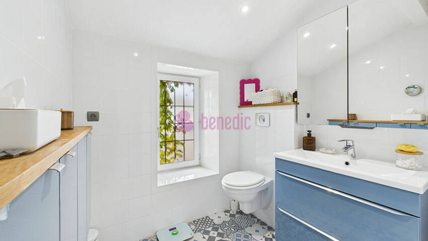 59433362x - Attribut alt par défaut.