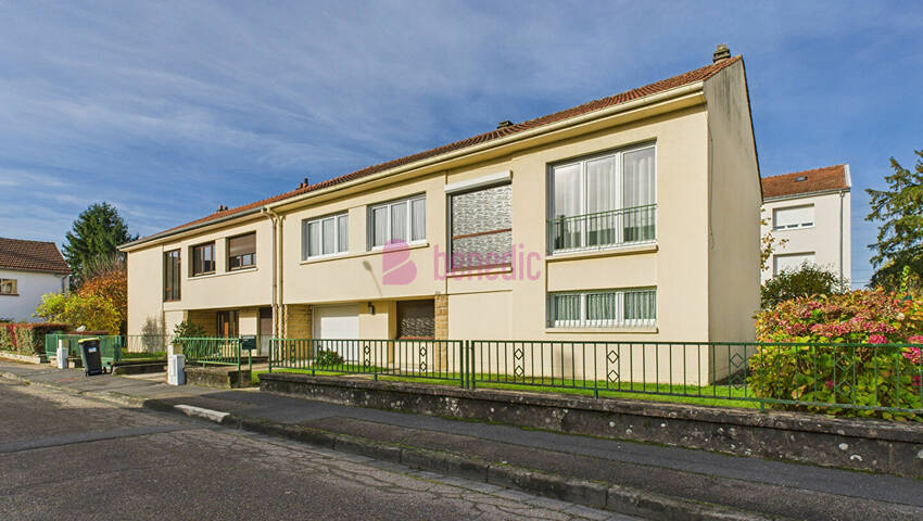 59374115a - Attribut alt par défaut.