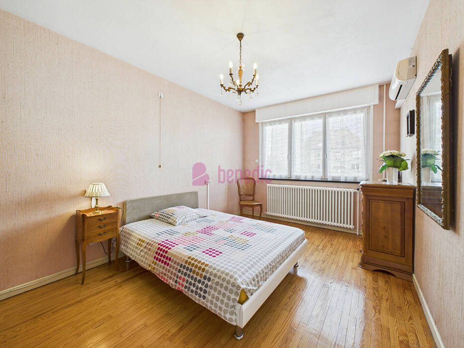 59374115f - Attribut alt par défaut.