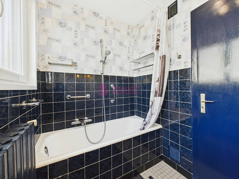 59374115j - Attribut alt par défaut.