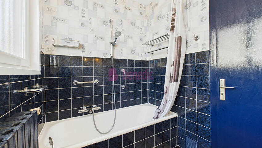 59374115j - Attribut alt par défaut.