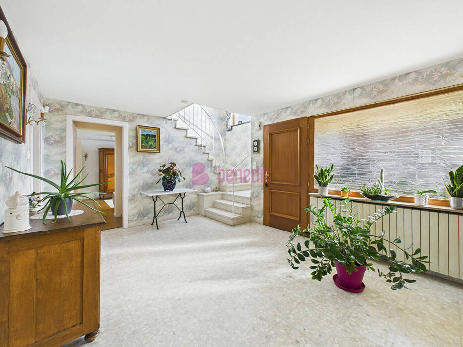 59374115l - Attribut alt par défaut.