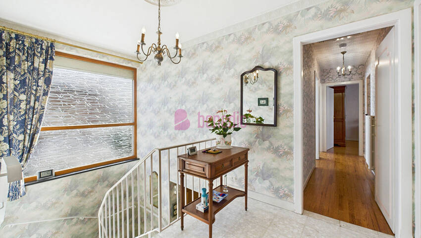 59374115m - Attribut alt par défaut.