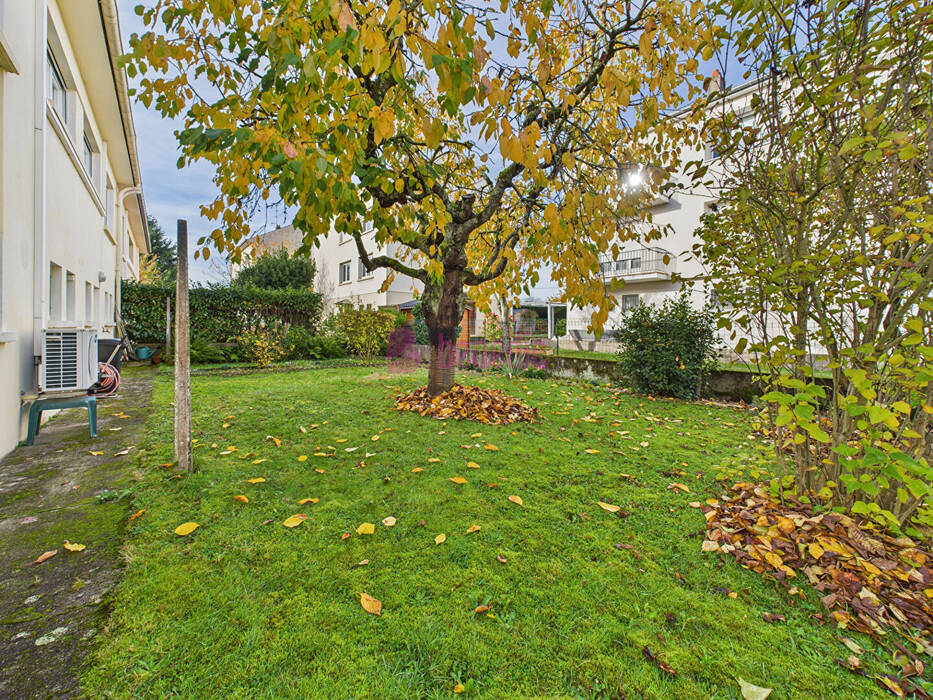 59374115r - Attribut alt par défaut.