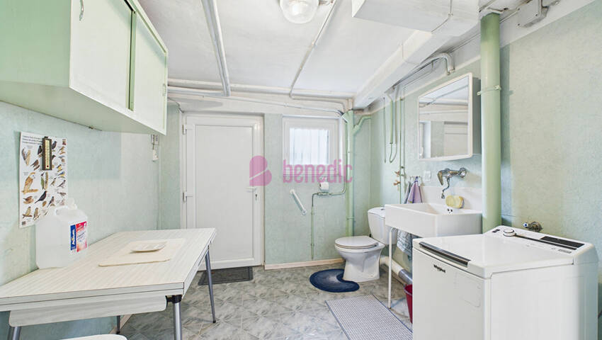 59374115u - Attribut alt par défaut.