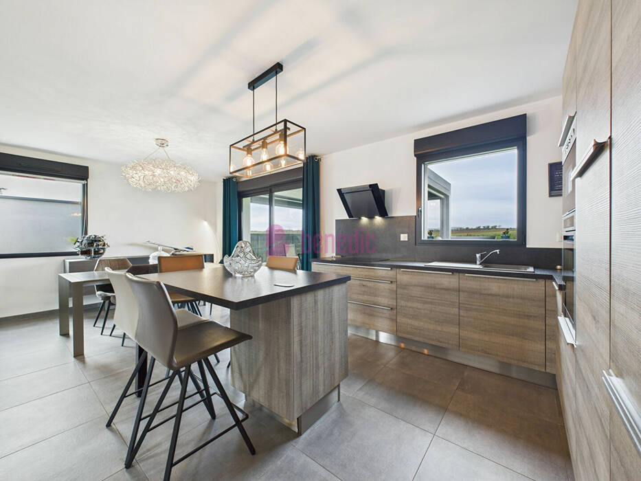 59165127c - Attribut alt par défaut.