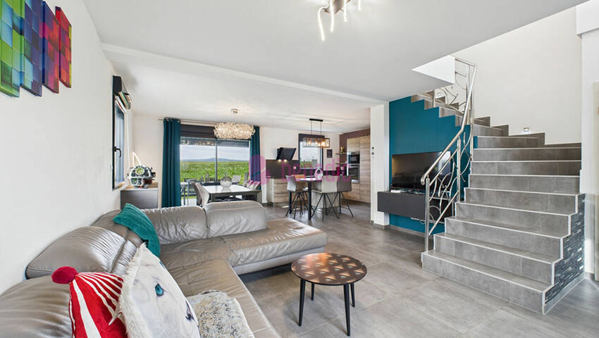 59165127f - Attribut alt par défaut.