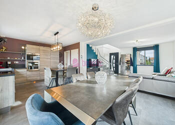 59165127b - Attribut alt par défaut.