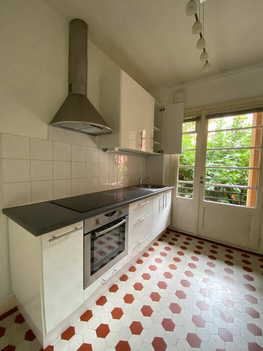 59200369b - Attribut alt par défaut.