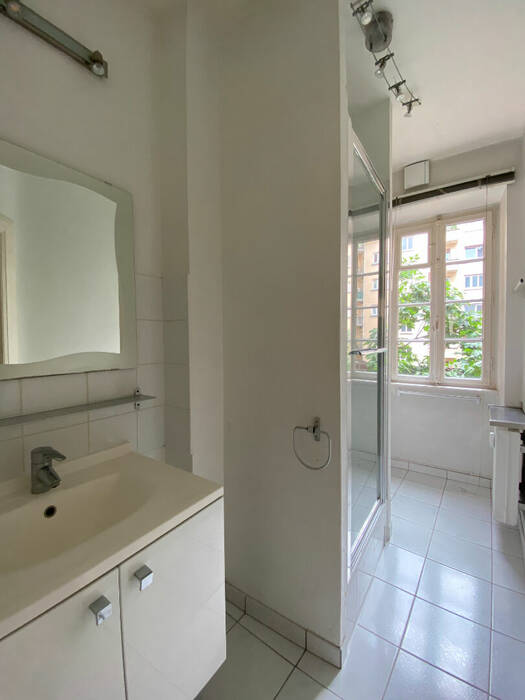 59200369e - Attribut alt par défaut.