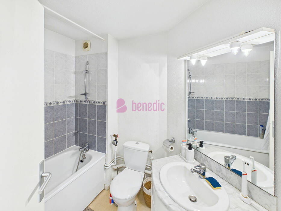 59440304j - Attribut alt par défaut.