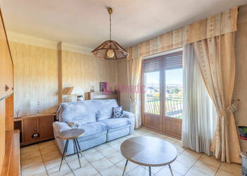 59414148a - Attribut alt par défaut.