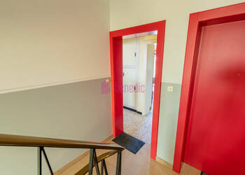 59414148c - Attribut alt par défaut.