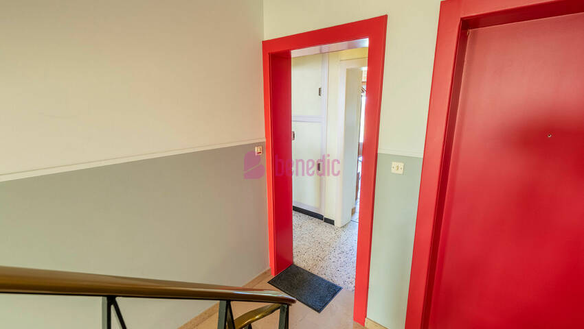 59414148c - Attribut alt par défaut.