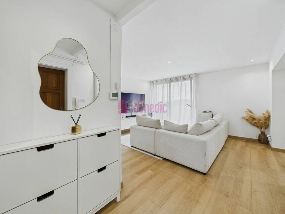 59419920e - Attribut alt par défaut.