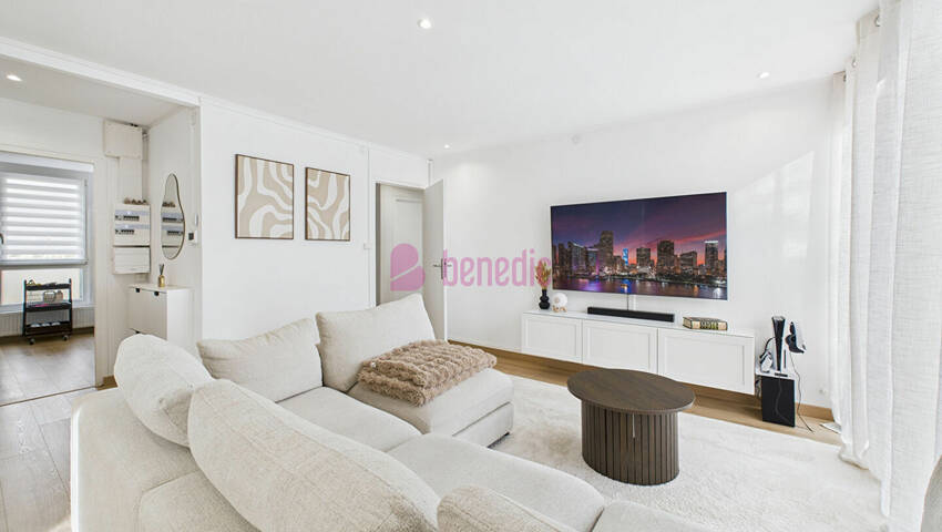 59419920a - Attribut alt par défaut.