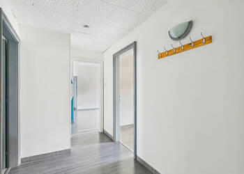 59480311b - Attribut alt par défaut.