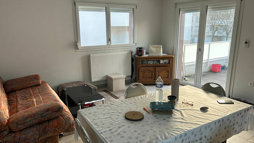 59436733b - Attribut alt par défaut.