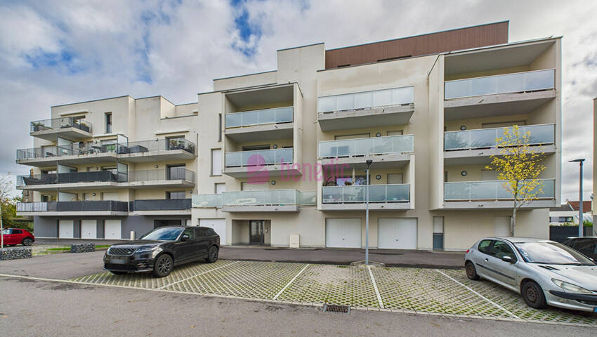 59481539a - Attribut alt par défaut.