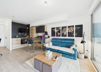 59481539b - Attribut alt par défaut.