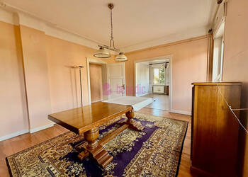 55594550c - Attribut alt par défaut.