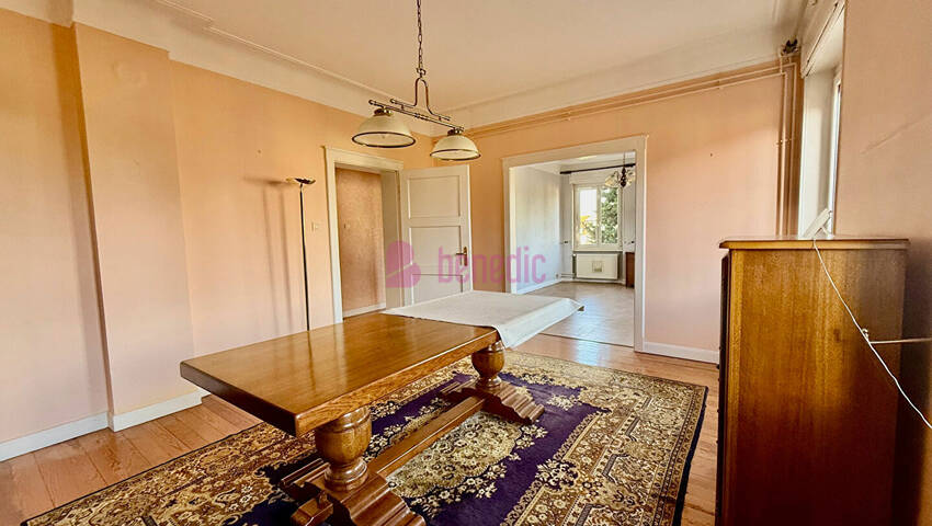 55594550c - Attribut alt par défaut.