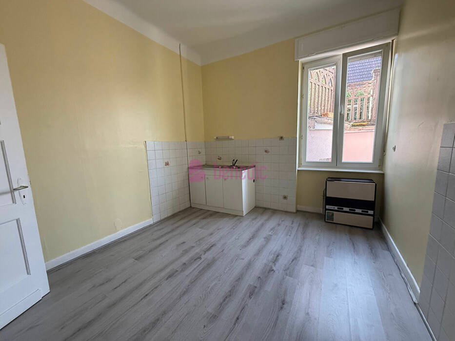 55594550s - Attribut alt par défaut.