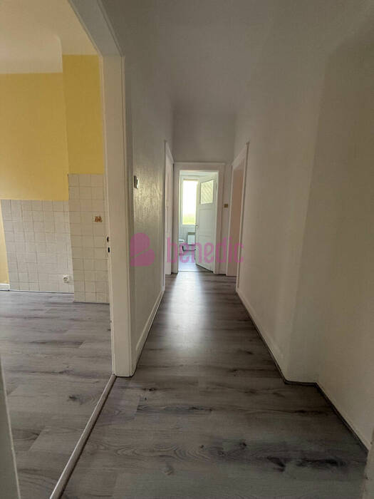 55594550v - Attribut alt par défaut.