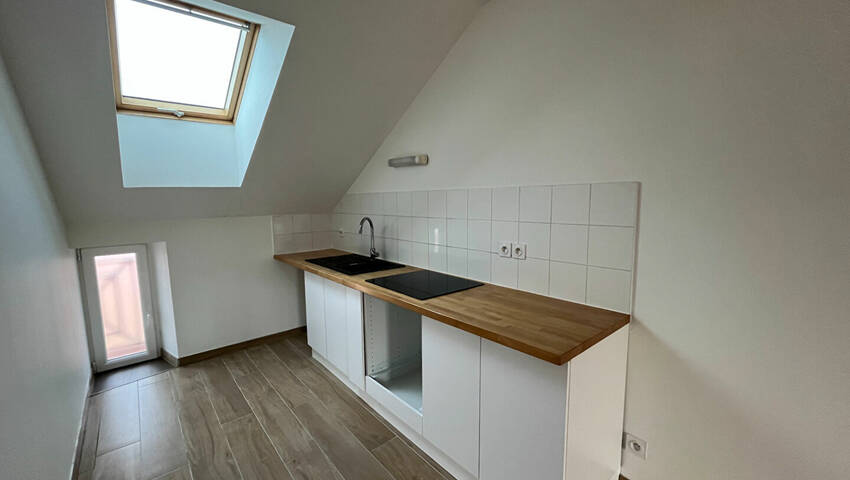 59480673c - Attribut alt par défaut.