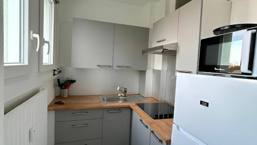 59496569e - Attribut alt par défaut.