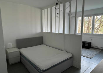 59496569a - Attribut alt par défaut.