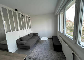 59496569b - Attribut alt par défaut.