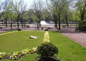 4255100b - Attribut alt par défaut.