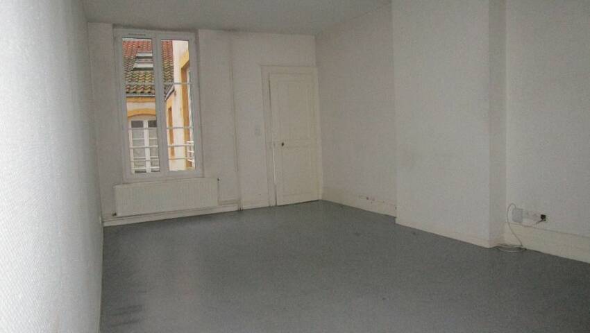 4255100f - Attribut alt par défaut.