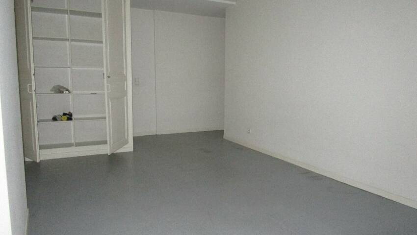 4255100h - Attribut alt par défaut.