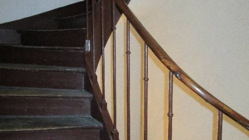 4255100l - Attribut alt par défaut.