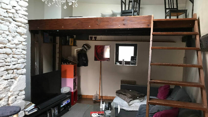 18636487b - Attribut alt par défaut.