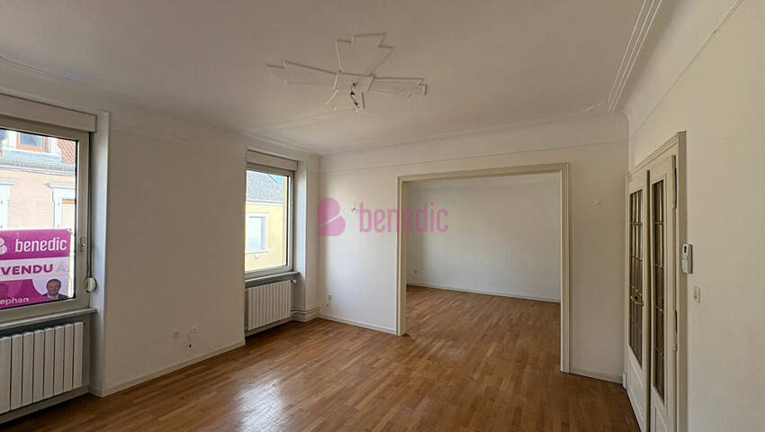 58510741b - Attribut alt par défaut.