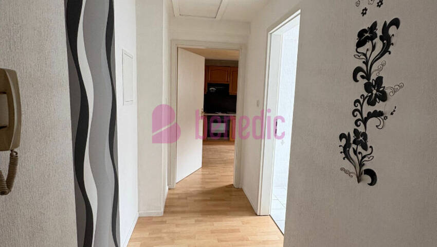 58510741f - Attribut alt par défaut.