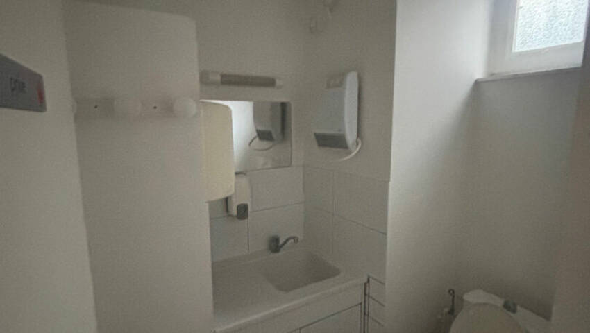 59502418e - Attribut alt par défaut.