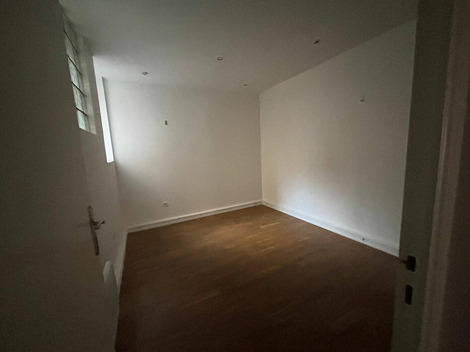 59502418f - Attribut alt par défaut.