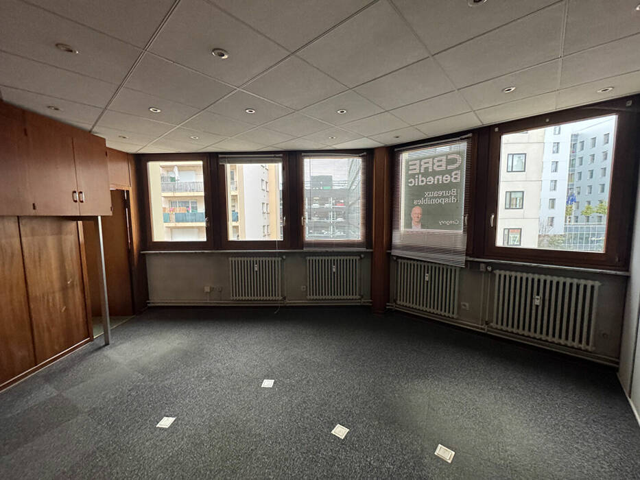 59505297b - Attribut alt par défaut.