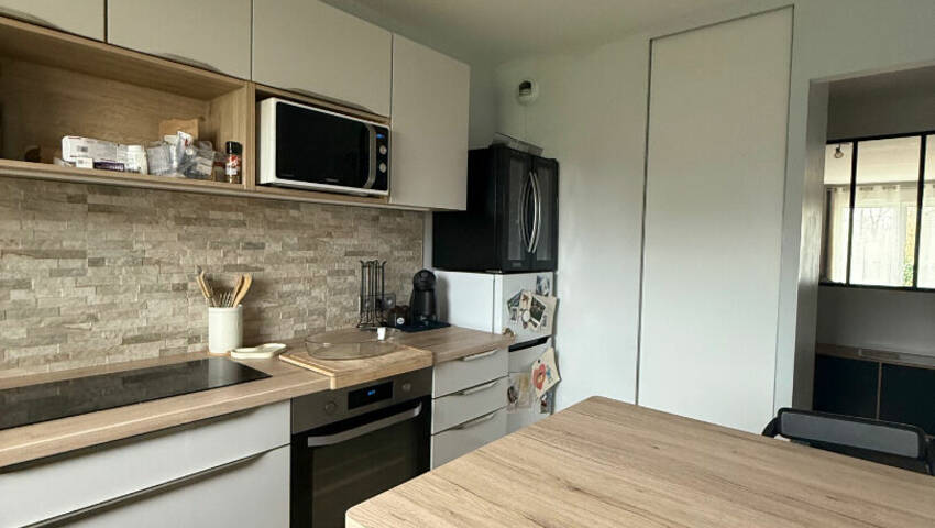 59505895b - Attribut alt par défaut.