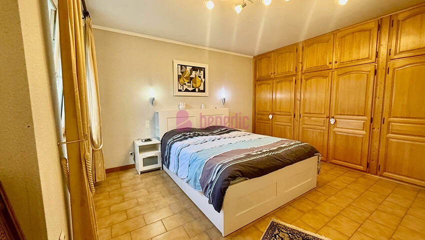 59225624n - Attribut alt par défaut.