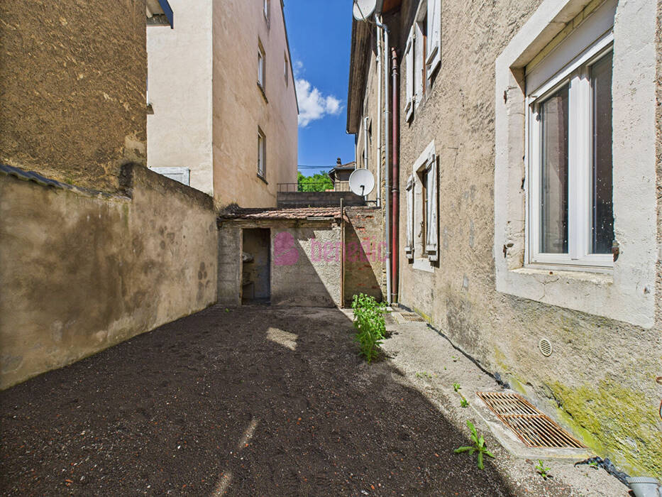 59512260c - Attribut alt par défaut.