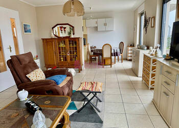 59497834b - Attribut alt par défaut.