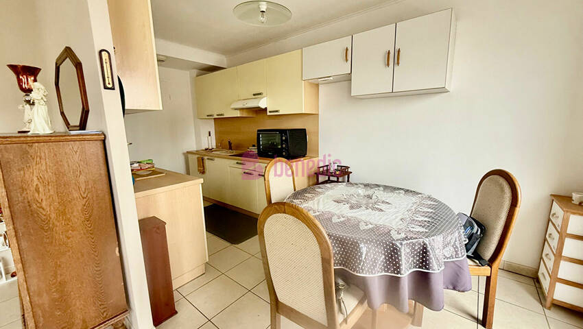 59497834d - Attribut alt par défaut.