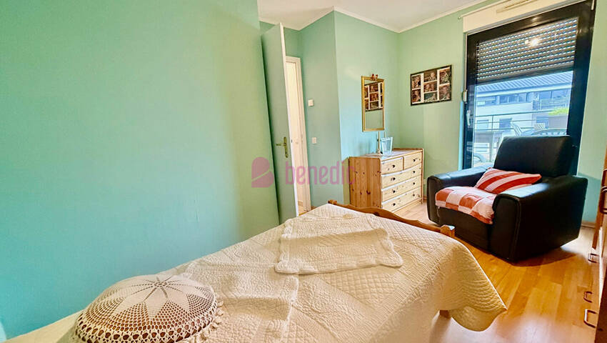 59497834g - Attribut alt par défaut.