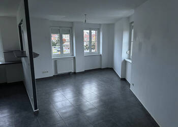 59455479a - Attribut alt par défaut.