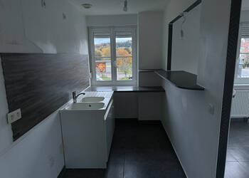 59455479b - Attribut alt par défaut.